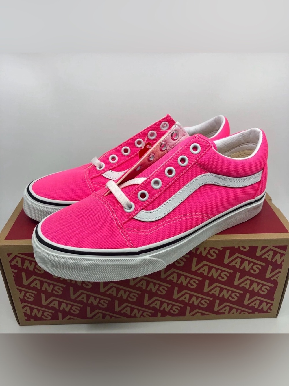 Vans Women's Neon Pink Old Skool Canvas Sneakers 8.5 NWT
